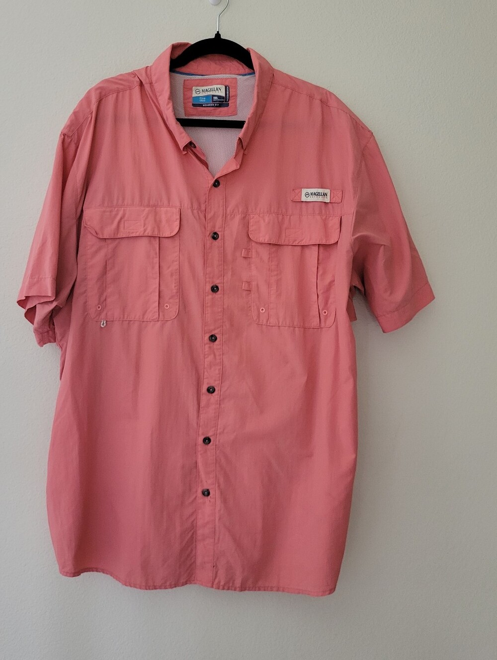 Magellan Outdoors 2XL Coral Fishing Shirt Short Sleeve Button Up Relaxed Fit.